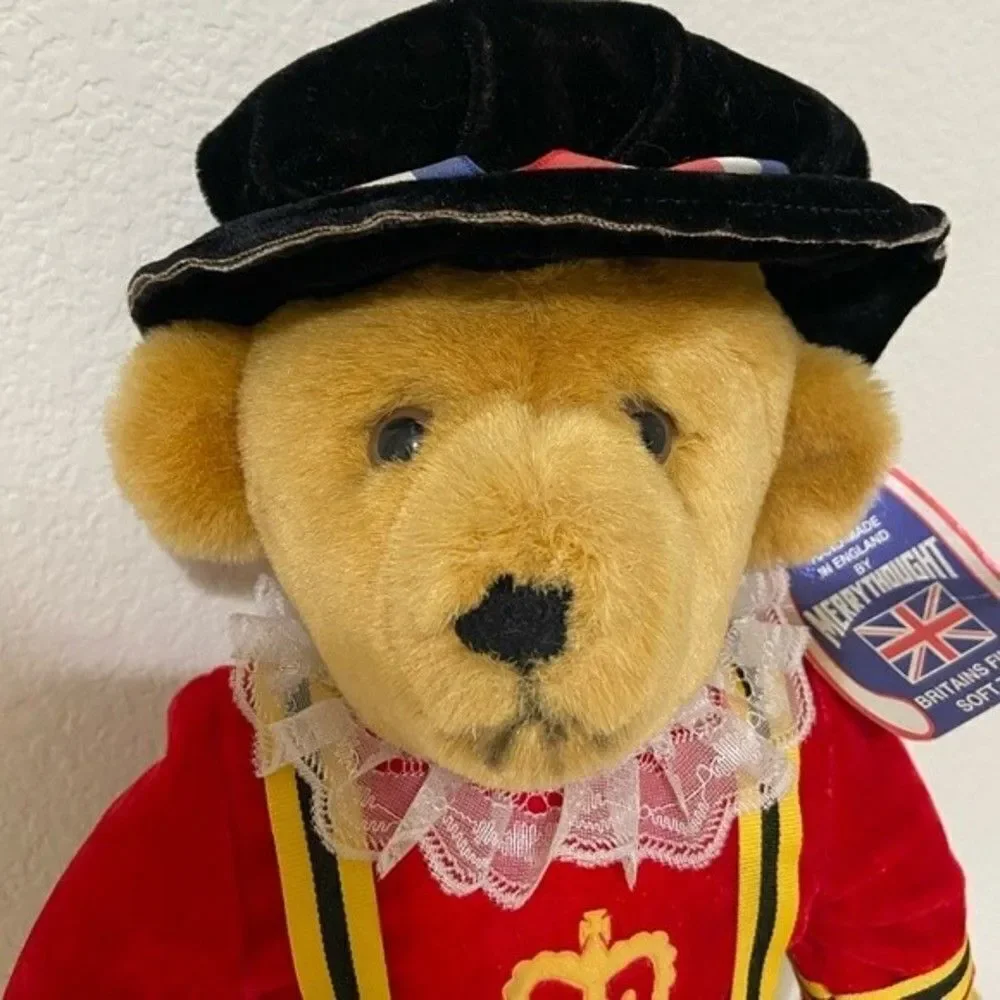 Merrythought Queen's Royal Guard Beefeater England 17